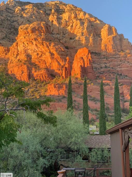 Close To Fresh Creek! Sleeps 12 ~ Amazing Views W/Serene Open Space ~ Hot Tub + Game Room ~ Trails Outside Sedona Exterior foto