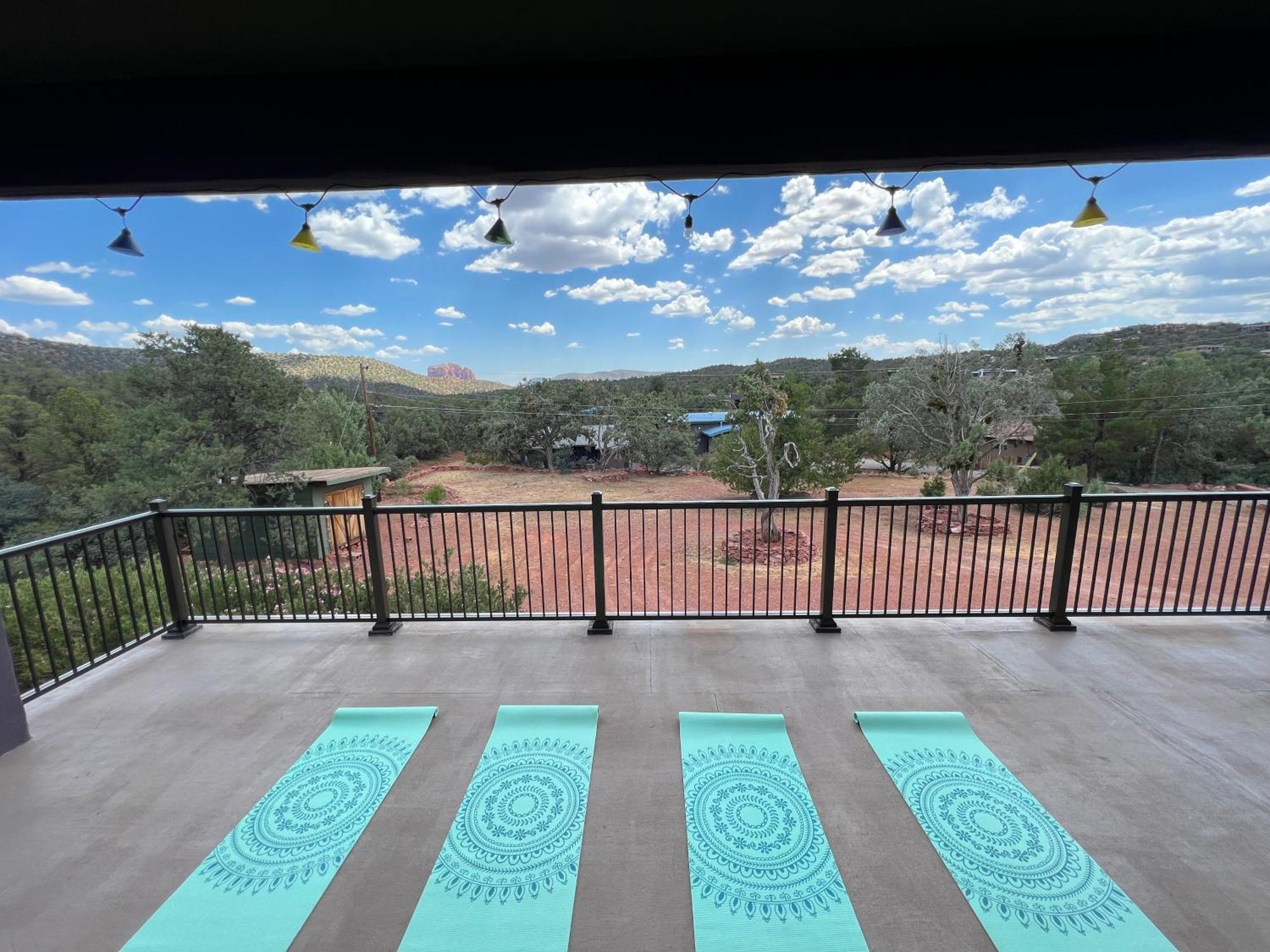 Close To Fresh Creek! Sleeps 12 ~ Amazing Views W/Serene Open Space ~ Hot Tub + Game Room ~ Trails Outside Sedona Exterior foto