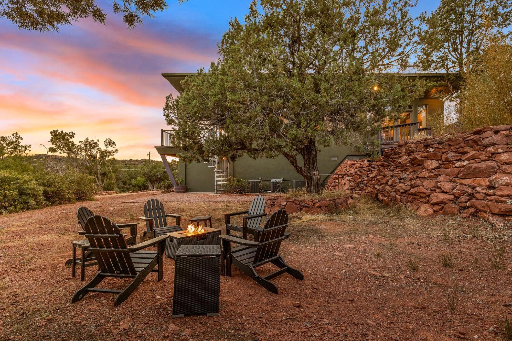Close To Fresh Creek! Sleeps 12 ~ Amazing Views W/Serene Open Space ~ Hot Tub + Game Room ~ Trails Outside Sedona Exterior foto